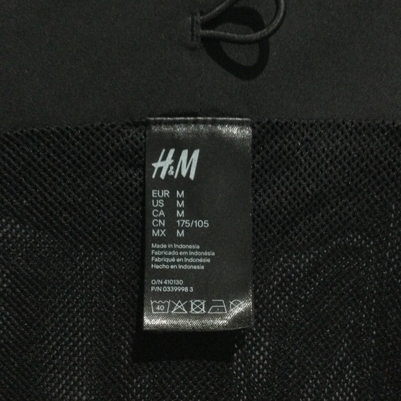 H&M Men’s BRKLYN Charcoal Gray Shorts - Picture 2 of 4